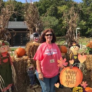 Meet your Posher, Pam